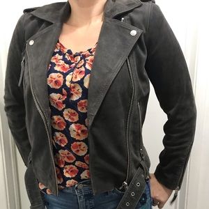 ❣️2 XHP❣️⭐️Grey suede jacket⭐️❣️